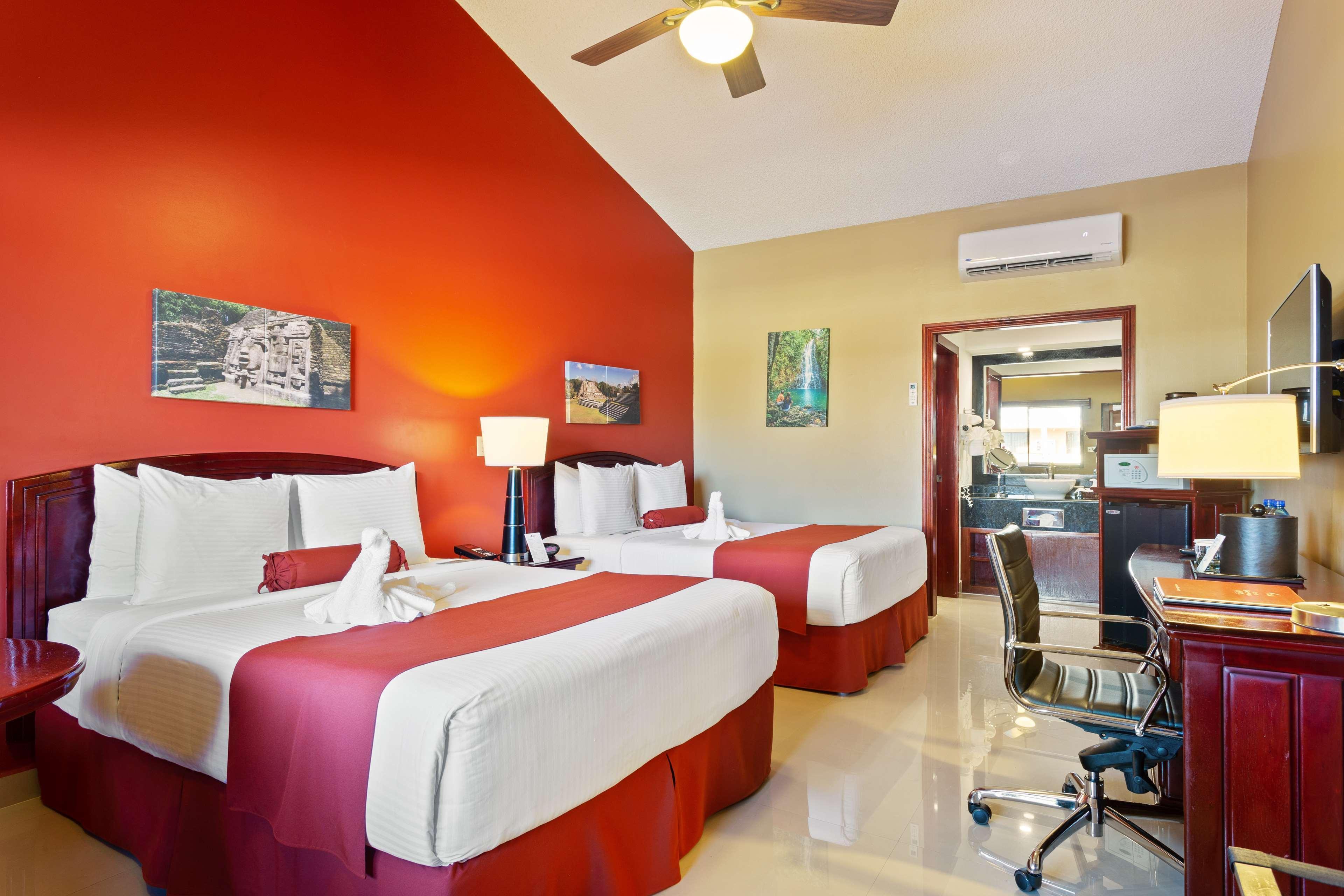Best Western Plus Belize Biltmore Plaza Belize City Exterior photo